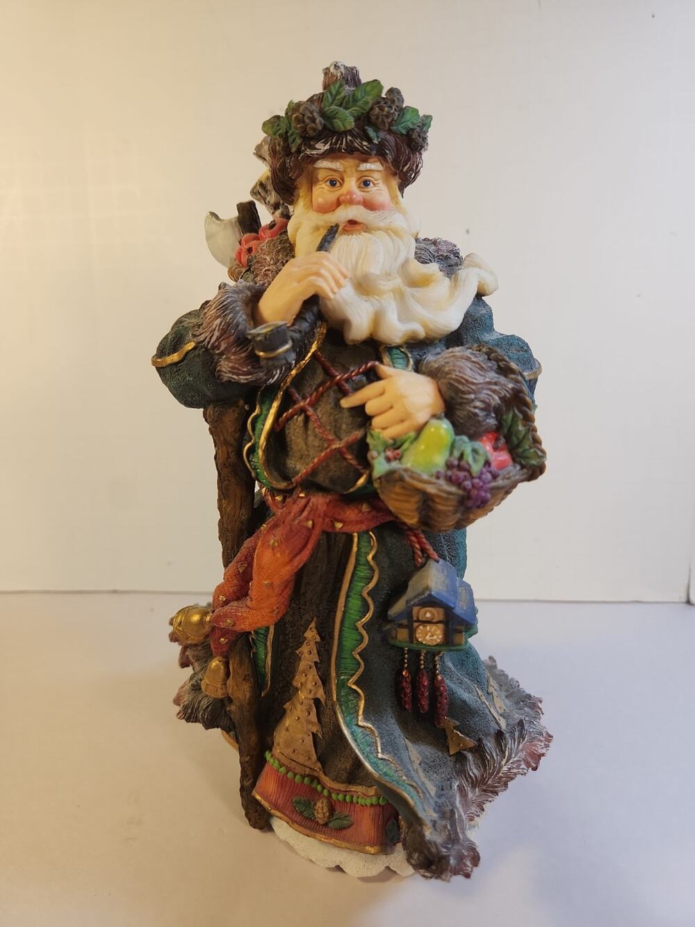 San Francisco Music Box Co Weihnachtsmann German Santa Claus Musical Figurine